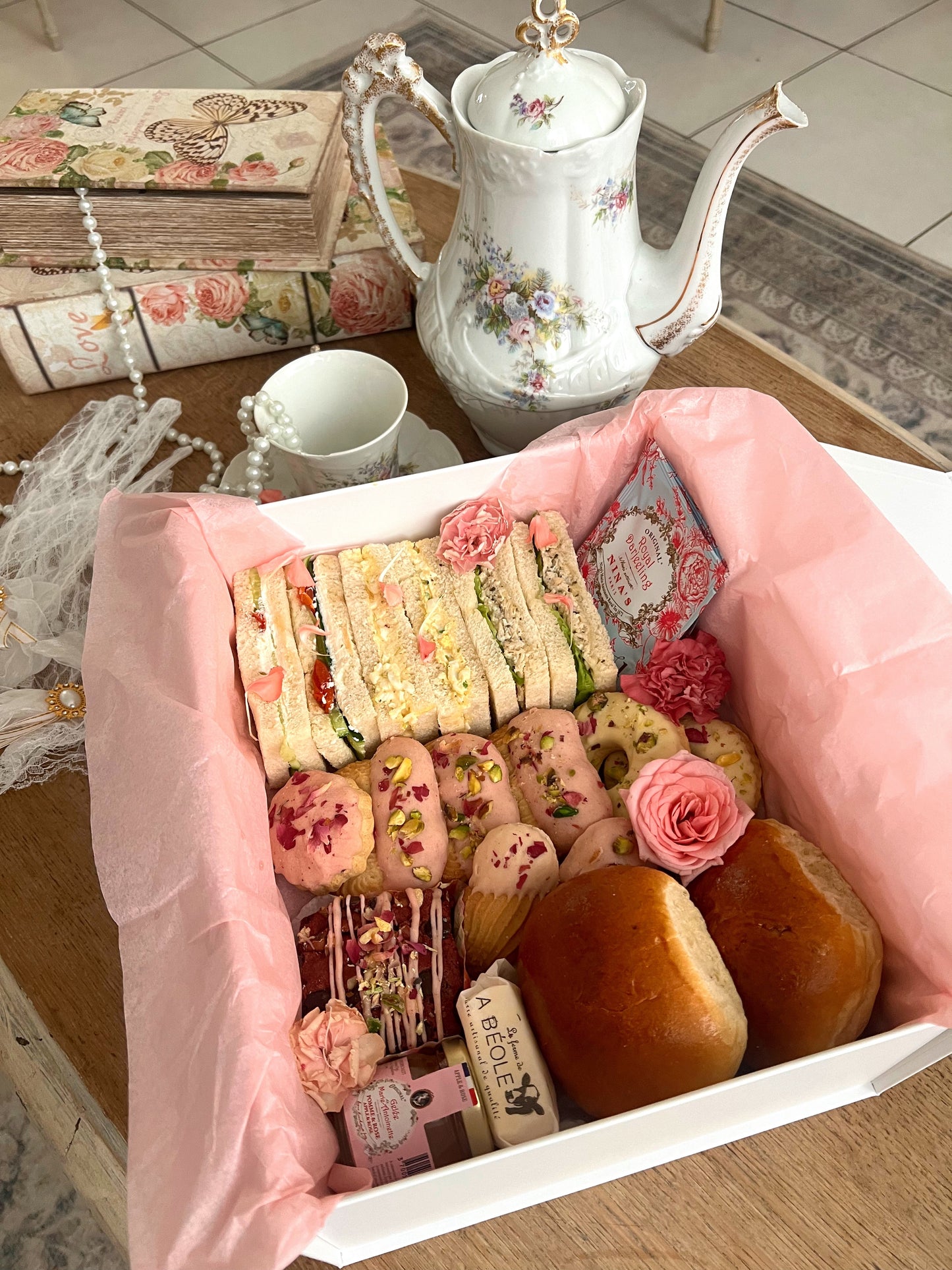 Box “Tea Time Royal” – L’instant gourmand à l’anglaise